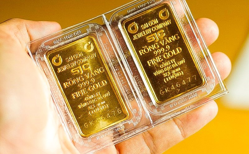 Giá vàng SJC bật tăng mạnh, tái lập mốc 167 triệu đồng/lượng